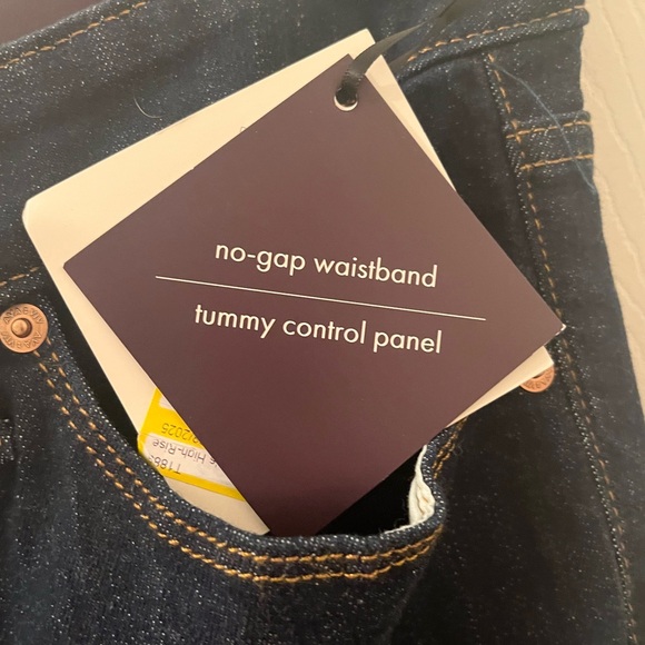 NWT Size 17 Ava & Viv Women's High Rise Dark Blue Jeans - Picture 3 of 8